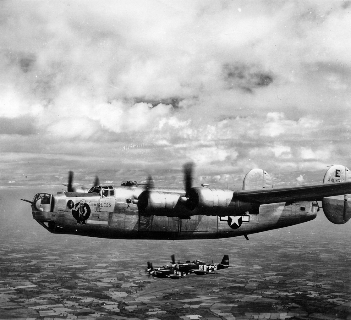 Consolidated B-24 Liberator Pictures | Wings Tracks Guns