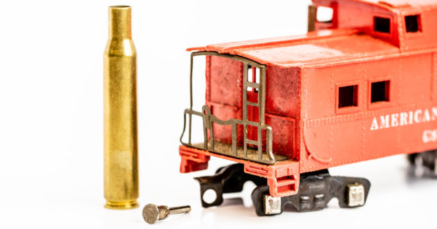 American Flyer Link Coupler Removal Feature Image